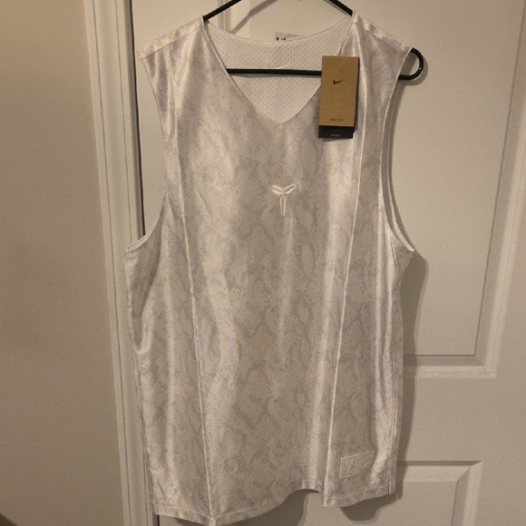 Nike Men's Kobe Snake skin Pattern Jersey - Picture 1 of 5